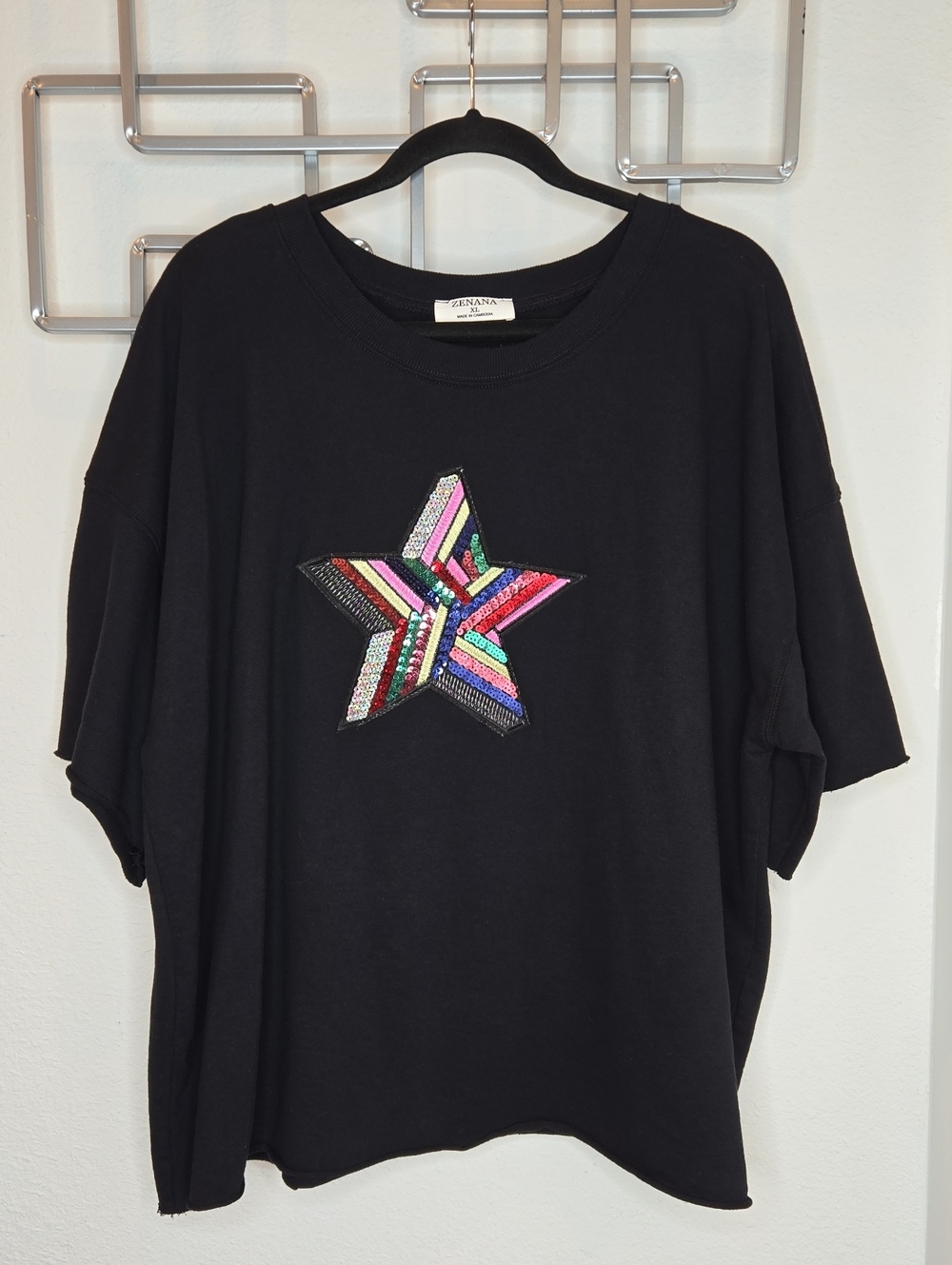 Zenana Short Sleeve Top Colorful Sequin Star Raw Edge Hemline Women's XL